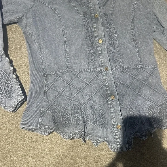 Large 100% Cotton Blue Denim Button-Up Shirt Boho tribal vibes super cute - Picture 8 of 17